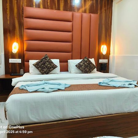 Hotel Small Daddy Plus Calangute Extérieur photo