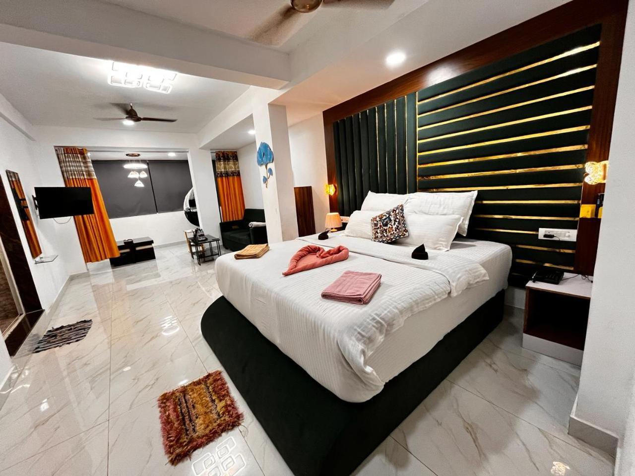 Hotel Small Daddy Plus Calangute Extérieur photo