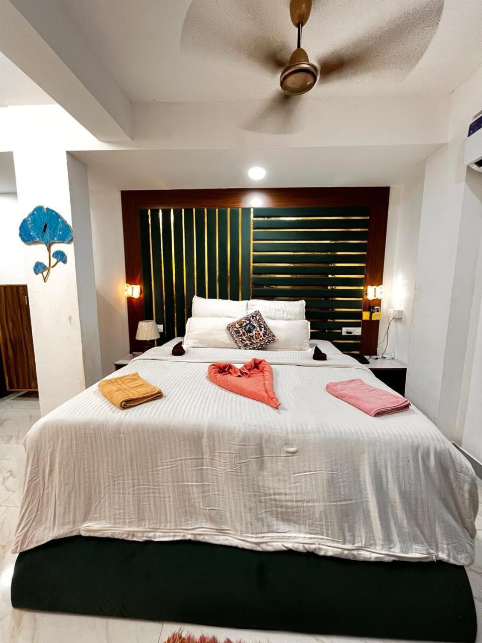 Hotel Small Daddy Plus Calangute Extérieur photo